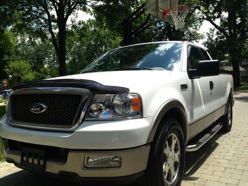 2005 ford f-150 lariat super cab 4-door 5.4l v8 with 6.5" in-dash dvd