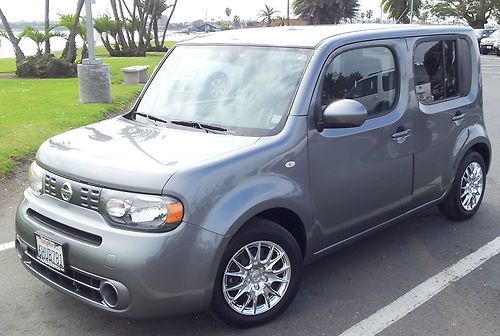 Super cute 2009 nissan cube - one owner, garage kept, great shape, low miles.