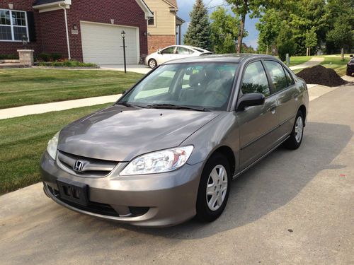 2005 honda civic vp sedan 4-door 1.7l