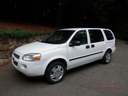 2007 chevy uplander cargo van runs like new