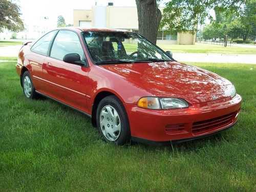 1995 honda civic gas saver! 2 door coupe no reserve auction.