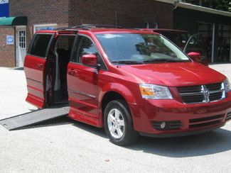 2009 red sxt handicap wheelchair van  side entry!