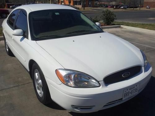 2004 ford taurus se sedan 4-door 3.0l