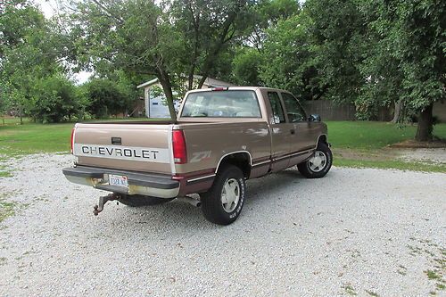 1997 Chevy 1500 Z71, image 2