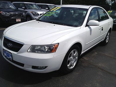 2007 hyundai sonata!! nice car!! very clean inside and out!! drives excellent!