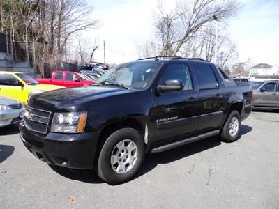 4x4 crew cab ethanol 5.3l black on black full power leather sunroof alloy wheels