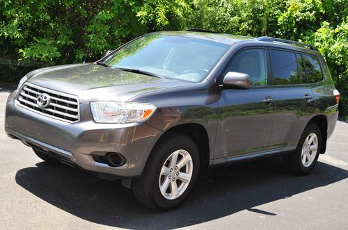 **beautiful 2009 toyota highlander suv sport utility 4-door 2.7l**