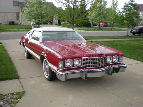 1976 ford thunderbird