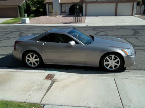 2004 cadillac xlr base convertible 2-door 4.6l