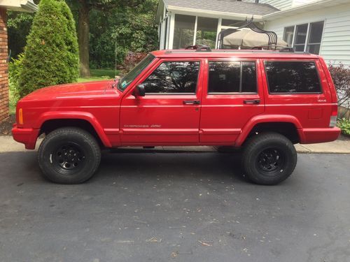 1998 jeep cherokee classic 4 x 4 xj