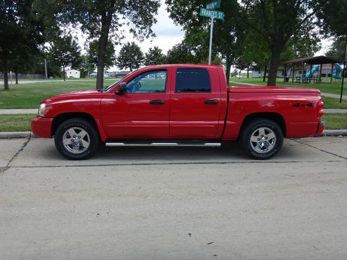 Dodge dakota larimine 4 x 4 v8 4 door