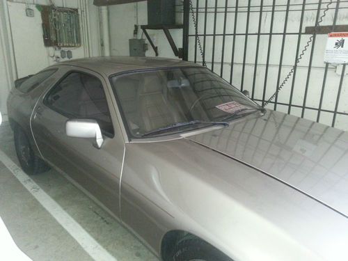 1984 porsche 928 s coupe 2-door 4.7l