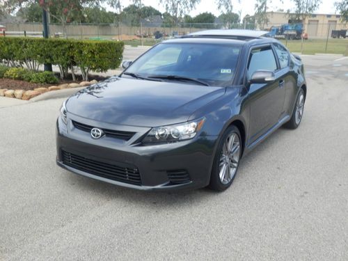 2013 scion tc. only 1k miles. 6-speed manual. bluetooth. spoiler. free shipping