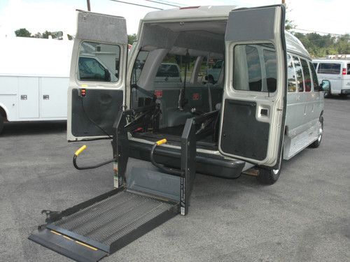 &lt;&gt; 2004 ford e350 xl high-top &lt;&gt; wheelchair lift &lt;&gt; handicap accessible &lt;&gt;