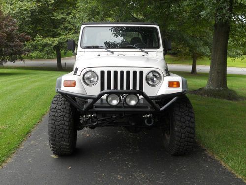 1998 jeep wrangler sport 4.0l  5-speed