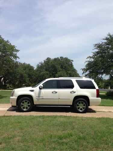 2008 cadillac escalade 2wd-white diamond