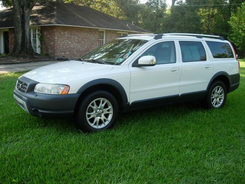 2007 Pristine White XC-70 AWD Cross Country, image 3