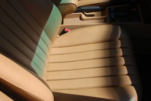 mercedes 190e, 61K One Owner, garage kept, 1993, image 10