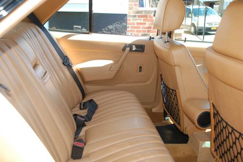 mercedes 190e, 61K One Owner, garage kept, 1993, image 16