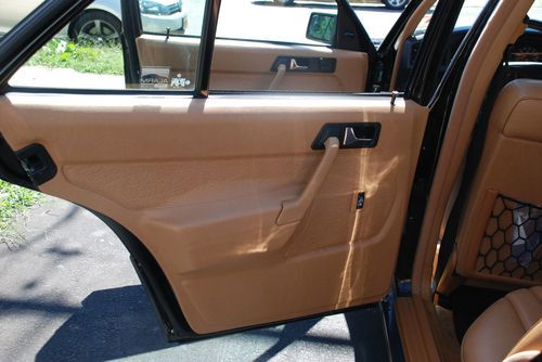 mercedes 190e, 61K One Owner, garage kept, 1993, image 22
