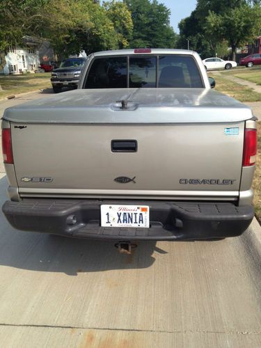 2002 chevrolet s10 zr2 extended cab pickup 3-door 4.3l