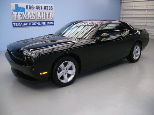 We finance!!!  2013 dodge challenger r/t hemi auto sport sirius 1 own texas auto