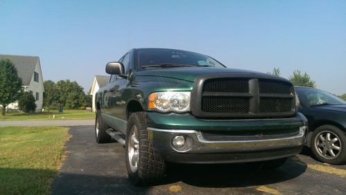 2004 dodge ram 1500 slt 4wd 5.7l. $13,000 obo