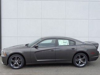 New 2013 dodge charger spoiler pkg