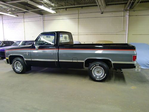 1986 chevrolet silverado  c-10  1800 original miles