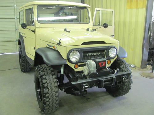1974 Toyota Land Cruiser Restored 4x4 Convertible Offroad Bronco Jeep Scout SUV, image 5