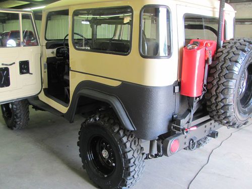 1974 Toyota Land Cruiser Restored 4x4 Convertible Offroad Bronco Jeep Scout SUV, image 12
