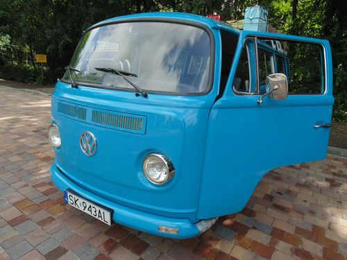 Volkswagen t2    restored porsche engine 1971