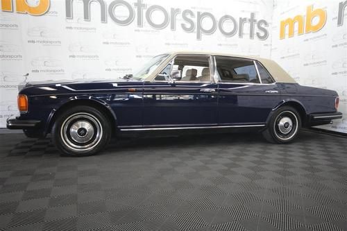 1982 rolls royce silver spur- great looking:)