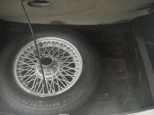 MGB GT 1967 Very Nice Condition Period Correct 44K Miles A/C Documents Classic, image 11