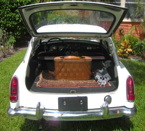 MGB GT 1967 Very Nice Condition Period Correct 44K Miles A/C Documents Classic, image 19