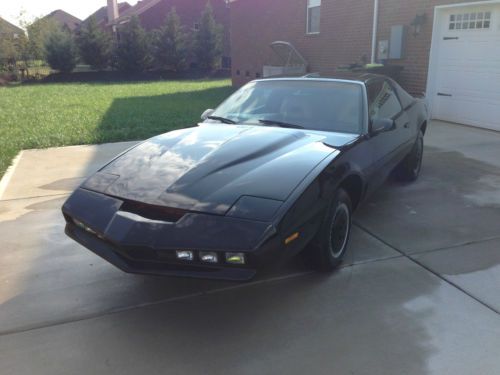 1984 pontiac firebird knight rider