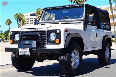 &#039;95 d90, immaculate so cal car, 81k, original paint, new top &amp; rubber mats.