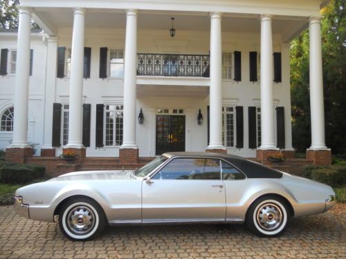 1966 oldsmobile tornado deluxe, amazing older restoration, rust-free, runs great