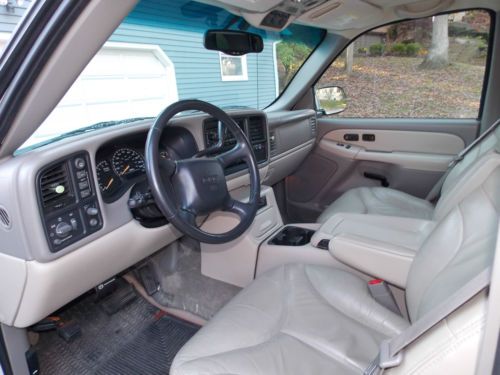 2002 GMC Yukon SLT 4WD * WHITE * Leather Interior * Sunroof * Third Row Seat, image 4