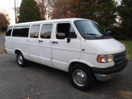 1995 dodge maxi 15 passanger van 3500-63k right miles-inspected-no reserve!