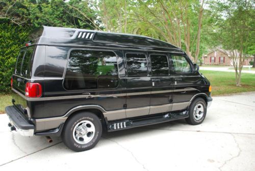 2003 Dodge Ram 1500 Van Base Standard Passenger Van 3-Door 5.2L, image 3