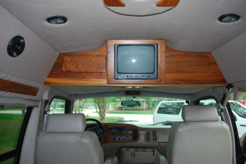 2003 Dodge Ram 1500 Van Base Standard Passenger Van 3-Door 5.2L, image 10