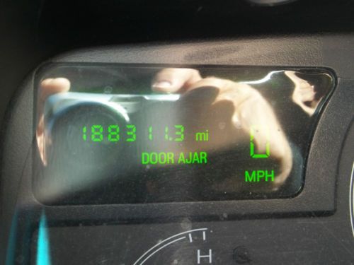 2005 LINCOLN TOWN CAR EXECUTIVE BLACK 4DR LIMOUSINE NON-SMOKER, image 17