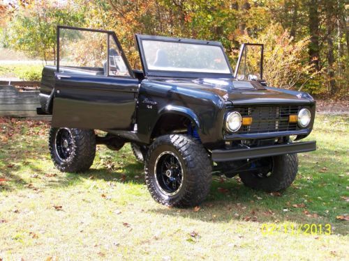 1971 ford bronco efi 5.4 triton motor with automatic trans  with overdrive!!!