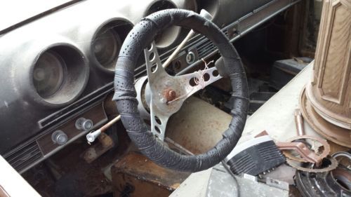 69 Ford Fairlane, image 3