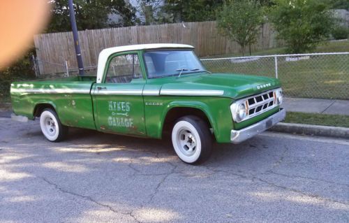 1968 dodge d100 &#034;sweptline&#034;  truck long bed