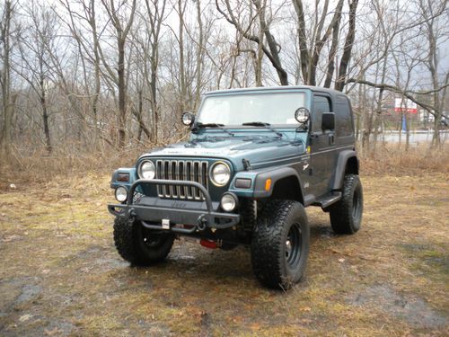 1998 jeep wrangler sport 4.0l, lifted,customized,offroad,4x4, hardtop,hard doors