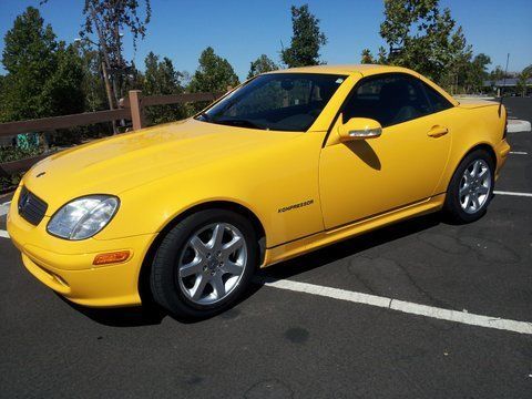 2002 mercedes-benz slk230 kompressor convertible 2-door 2.3l