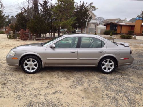 2001 nissan maxima - 5 speed manual - one owner - serviced regularly - sunroof
