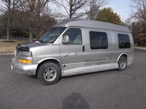 2004 gmc savana 9-passenger explorer limited se hightop conversion van leather